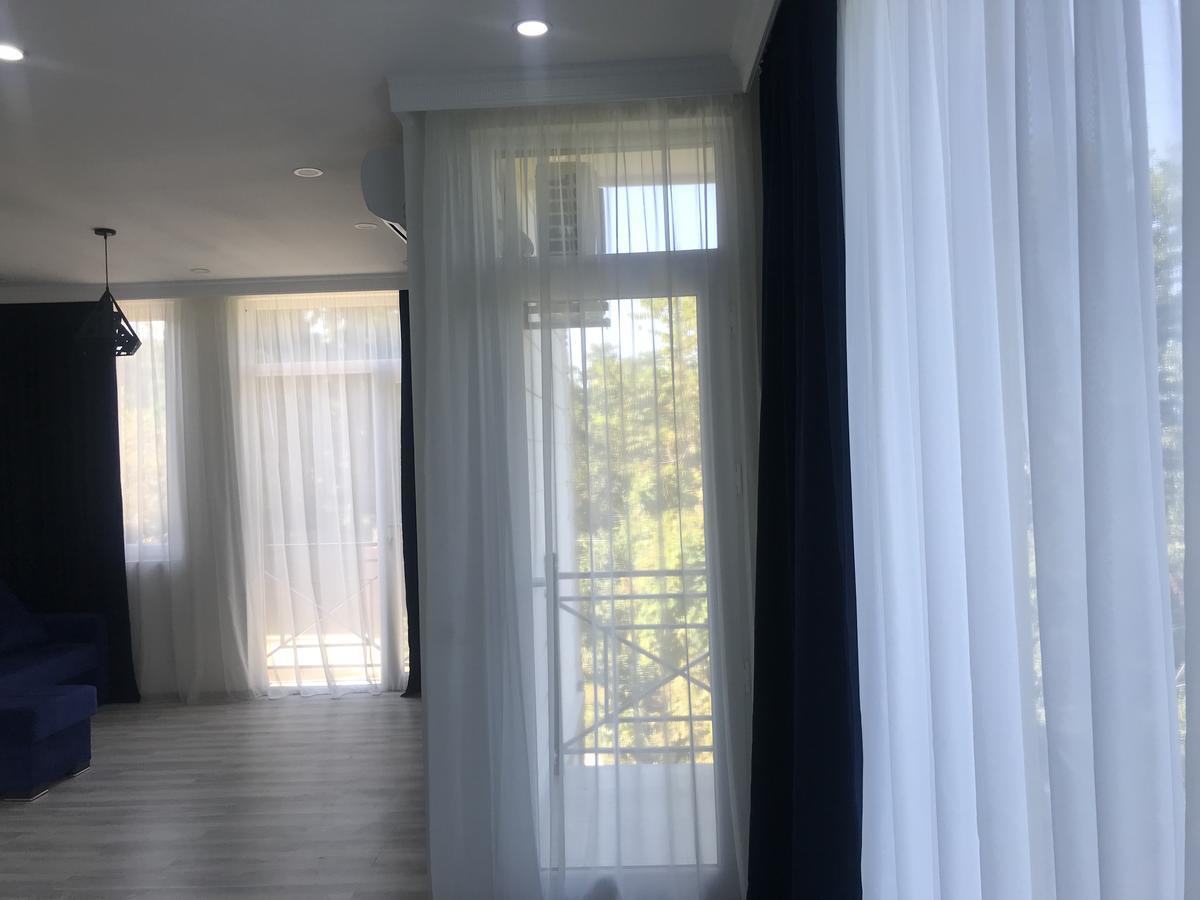 Wonderland Hotel Chakvi Bagian luar foto