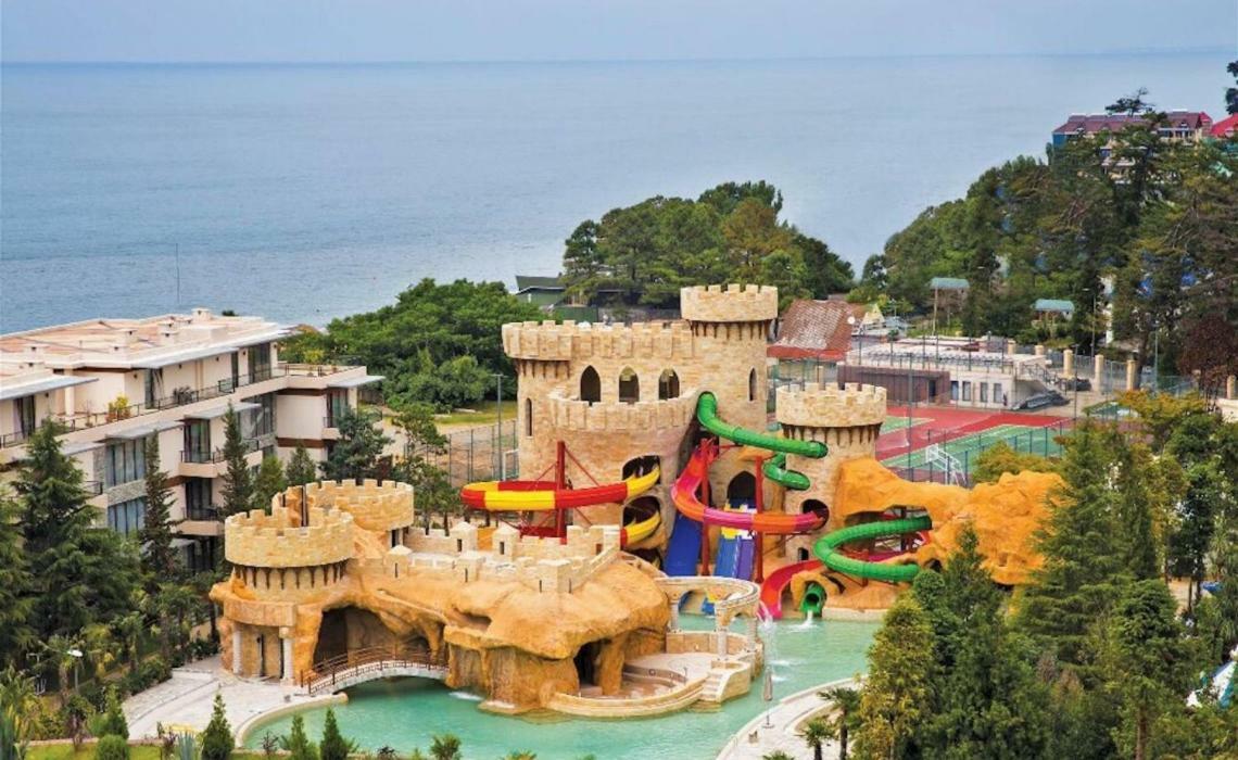Wonderland Hotel Chakvi Bagian luar foto